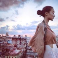 享受旅行头像图片