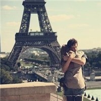 巴黎艾菲尔铁塔情侣头像图片