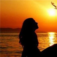 阳光下的小浪漫头像图片