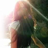 阳光下的少女头像图片