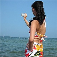 海边拍照的菇凉头像图片