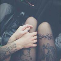 甜蜜的手拖手头像图片