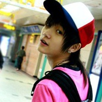 戴帽的帅气男生(青春阳光版)头像图片