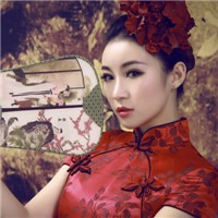 红旗袍头像图片