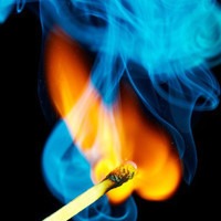 蓝色火焰头像图片