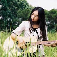 吉它少女头像图片