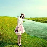 女孩与美景头像图片