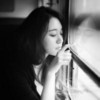 黑白唯美伤感头像图片