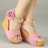 鞋上带花头像图片