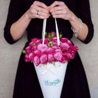 甜筒形状的花束头像图片