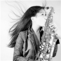 吹萨克斯的小文艺头像图片