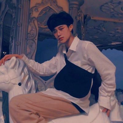 不想公开恋人关系的单人ins情头(图6)