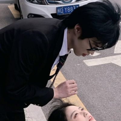 ins真人恩爱情头每个愤世嫉俗的人 骨子里都是受挫的浪漫主义者(图19)