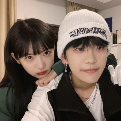 “你不停的翻着评论，只是为了找到那个能替你说出故事的人”(图19)