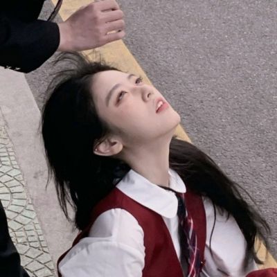 ins真人恩爱情头每个愤世嫉俗的人 骨子里都是受挫的浪漫主义者(图20)