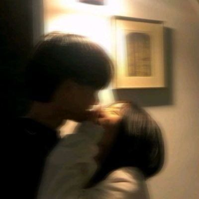 ins 真人恩爱情头可我总是忘记你已经喜欢别人了(图2)