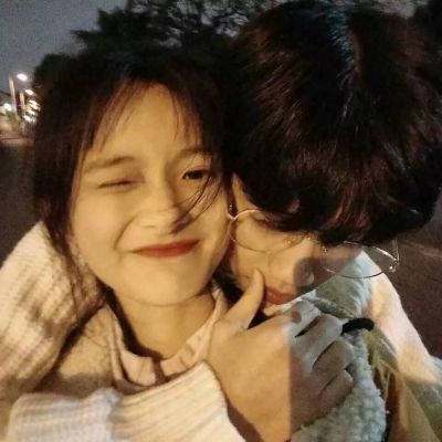 一对两张意境魅力真人情头.翻墙陪你看月亮(图8)