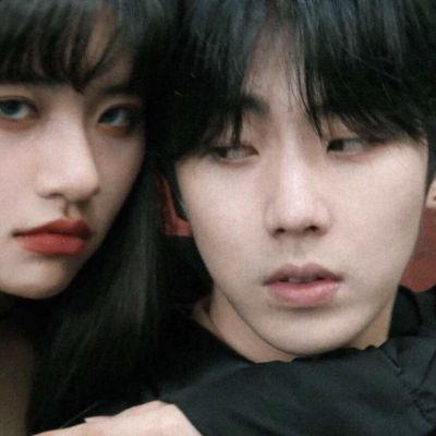 “你不停的翻着评论，只是为了找到那个能替你说出故事的人”(图2)