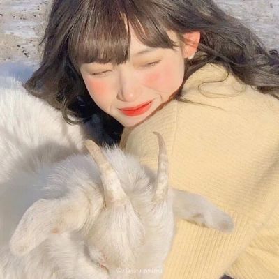 ins真人恩爱情头每个愤世嫉俗的人 骨子里都是受挫的浪漫主义者(图2)