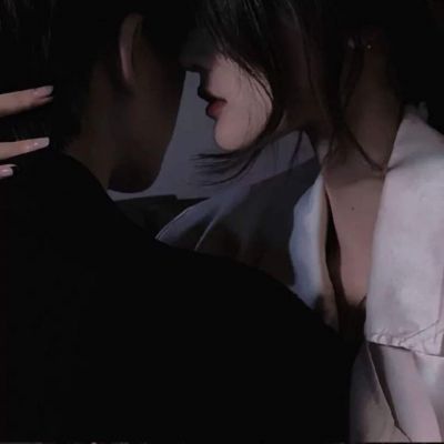 ins真人恩爱情头从不指望任何人心疼我为我扛下所有(图16)