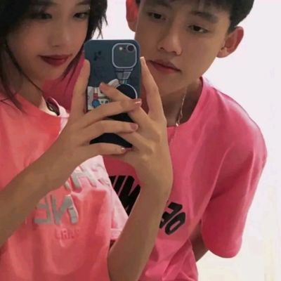 “你不停的翻着评论，只是为了找到那个能替你说出故事的人”(图7)