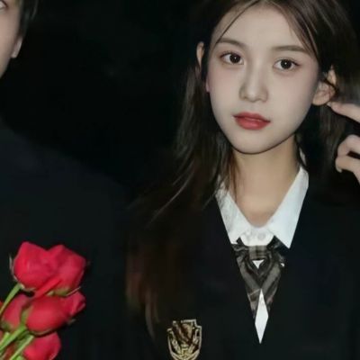 情侣头像：不能说永远，我爱你，在每个瞬间(图1)