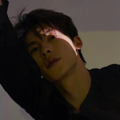 眼里面会有光嗎/男生头像