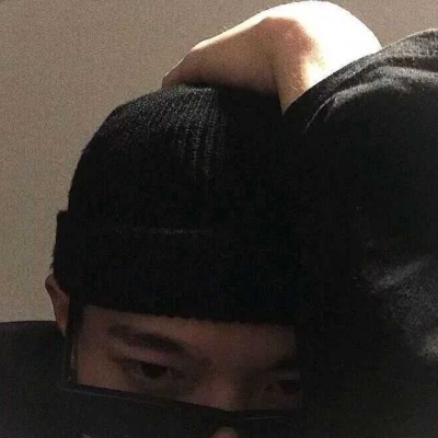 久儿很不乖/ins朋克风男生头像超拽霸气人上人(图5)