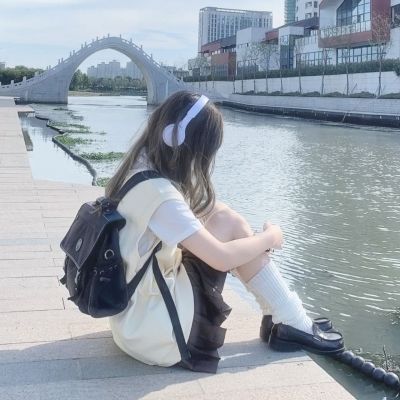 女生头像/果然不同心情听歌感受不同。(图5)