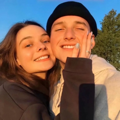 只希望遇见苦难的时候 我们是牵着手的(图2)