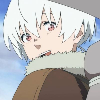 每晚夜里都独自徘徊，仿佛寻找什么，却始终没有答案(图4)