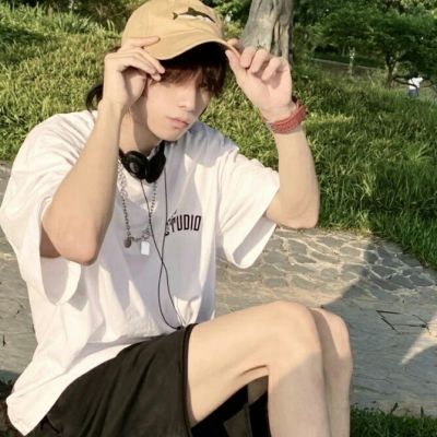 ins小清新文艺范男头动心的时候万物复苏 什么都奔向欢喜(图1)