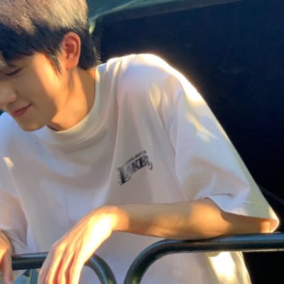 2021超稀有男生头像  慢慢理解世界 慢慢更新自己(图9)