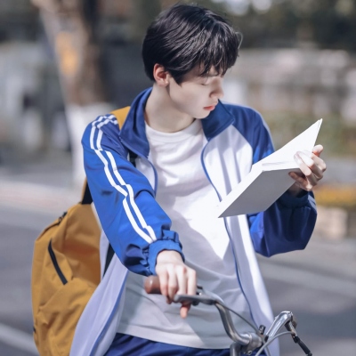 禾白｜干净ins风男生头像(图7)