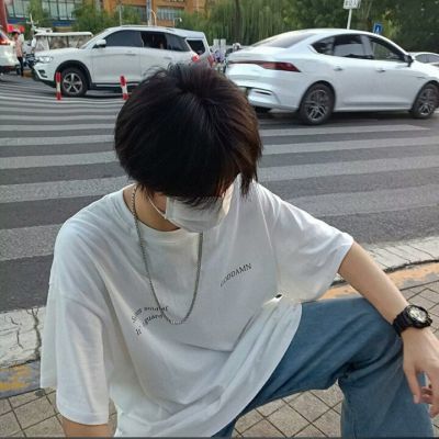 秋风瑟瑟，叶子黄了，秋天也快结束了。(图10)