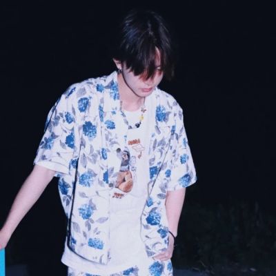 “嘴上说不想恋爱的人，心里大概都装着一个无法拥有的人。”(图14)