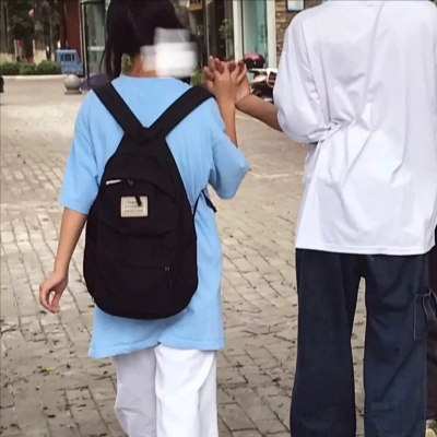 没有骑士保护的公主也要一个人乖乖长大.(图8) 没有骑士保护的公主也要一个人乖乖长大.(图8)