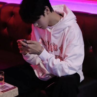 y青春文案馆，禁欲系男生头像(图14)