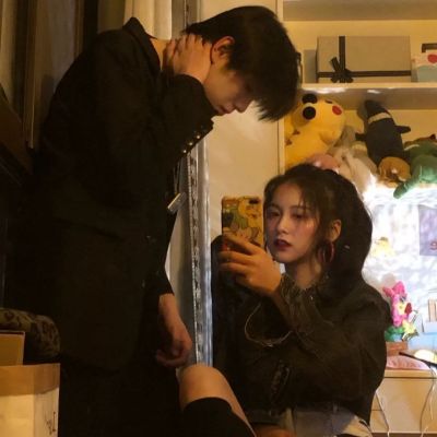 ?年年岁岁，你的身边都只能是我(图1)