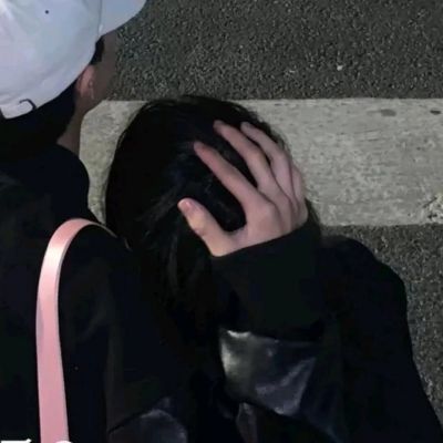 浪漫情侣头像/胡思乱想是我爱你的最好证明。(图2)