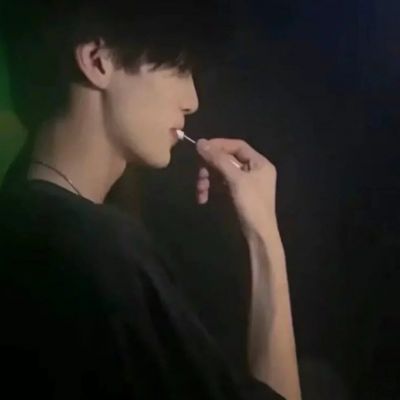 原来市井之处的我们，也都曾望着清冷的月亮(图13)