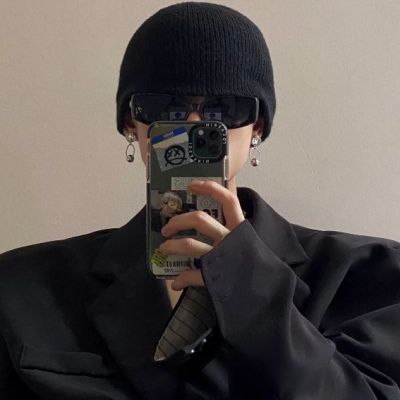 久儿很不乖/ins朋克风男生头像超拽霸气人上人(图2)