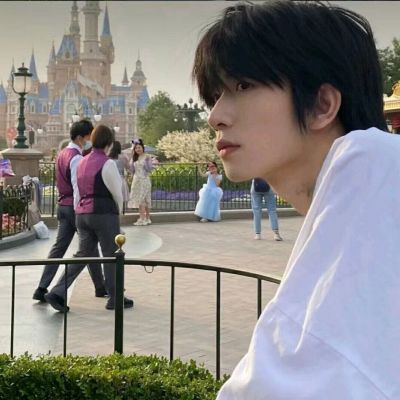 2021超稀有男生头像  慢慢理解世界 慢慢更新自己(图3)