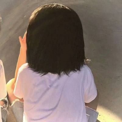 “你对她皮囊失望,殊不知她灵魂滚烫。”(图2) “你对她皮囊失望,殊不知她灵魂滚烫。”(图2)