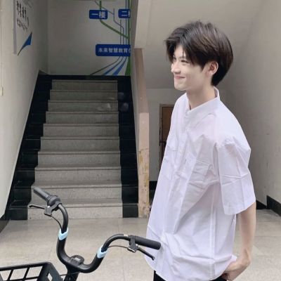 优质男生头像，y青春文案馆(图5)