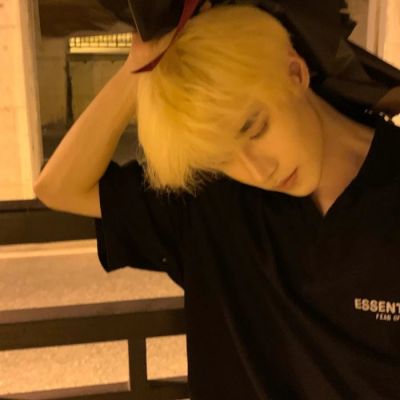 ins 小清新文艺范男头愿我爱的女孩以后的道路能光明坦荡(图2)