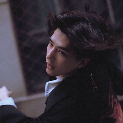 男头/坚持不了的关心 就别用在我身上了。(图3)