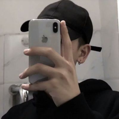 秋风瑟瑟，叶子黄了，秋天也快结束了。(图1)