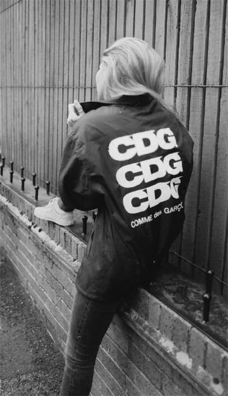 最新欧美手机壁纸女霸气十足 你们先幸福不必等我(图4)