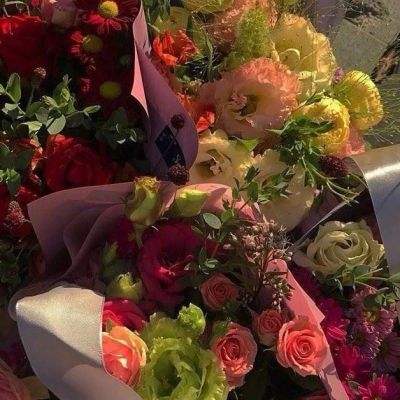 都过去了，花也隐了，梦也醒了，前路如何? 便摘也何曾戴?(图3)